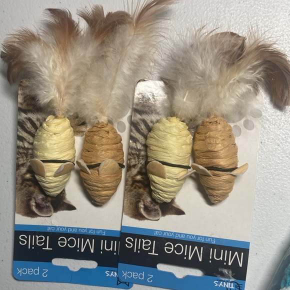 Cozy animal CAT sock crew length with feather mice Cat Toys - Picture 6 of 16